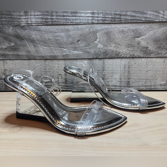 GOOD AMERICAN NWOB CINDER F*ING RELLA CLEAR STRAPPY WEDGE - Picture 4 of 11